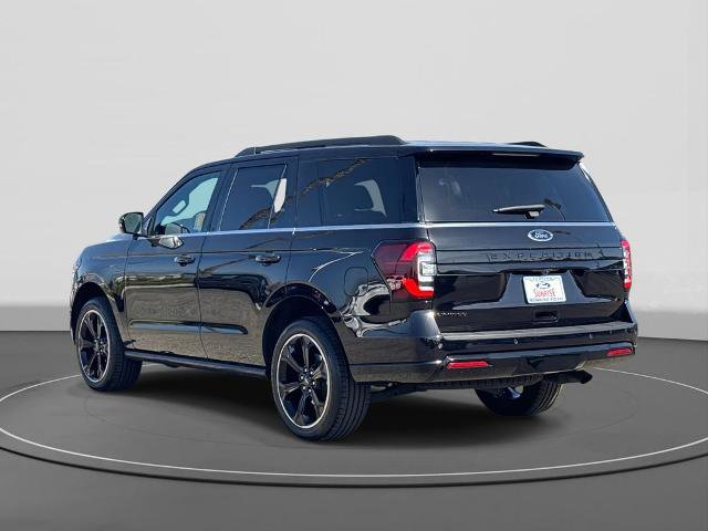 Certified 2022 Ford Expedition Limited image 2