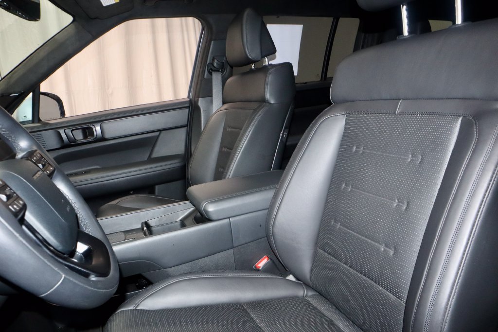 Used 2025 Hyundai Santa Fe Calligraphy AWD/4WD image 27