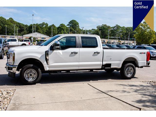 Certified 2025 Ford F250 XL w/ XL Chrome Package AWD/4WD image 3