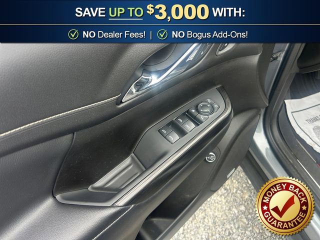Used 2021 GMC Acadia SLT w/ Elevation Edition FWD image 16