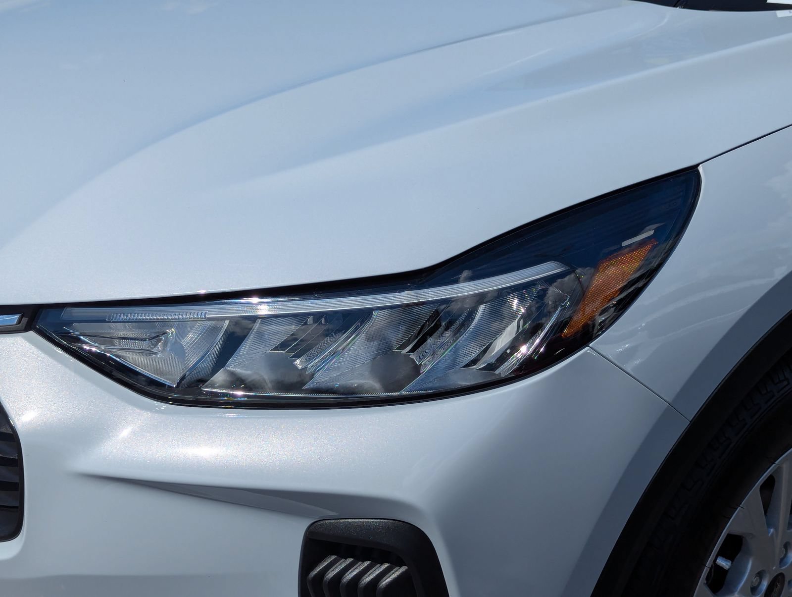 Certified 2025 Ford Escape Active FWD image 11