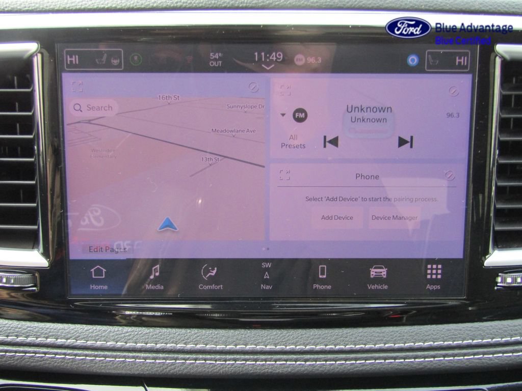 Used 2025 Chrysler Pacifica Limited FWD image 18