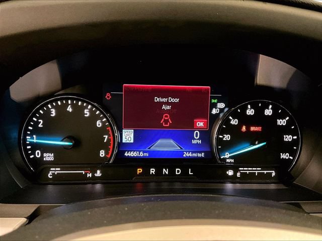 Certified 2022 Ford Explorer XLT w/ Equipment Group 202A AWD/4WD image 19