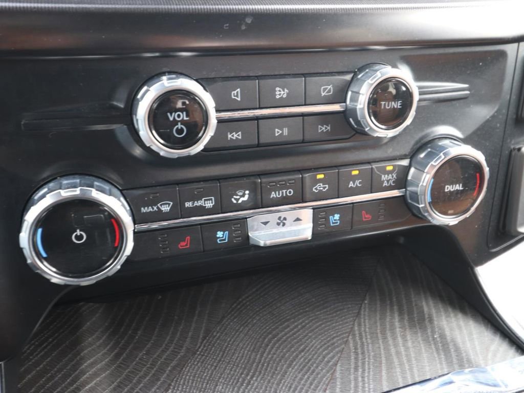 Certified 2023 Ford F150 Platinum w/ Equipment Group 701A High image 23