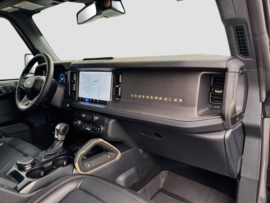 Certified 2025 Ford Bronco Badlands AWD/4WD image 29