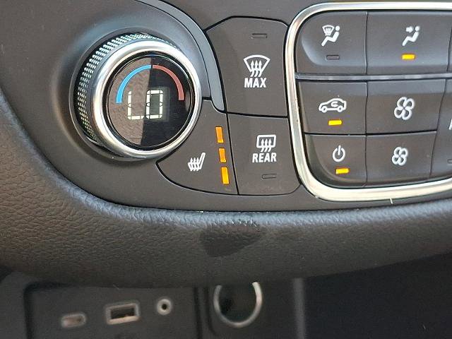 Used 2023 Chevrolet Equinox LT FWD image 23