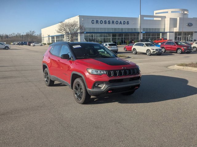 Used 2023 Jeep Compass Trailhawk image 7