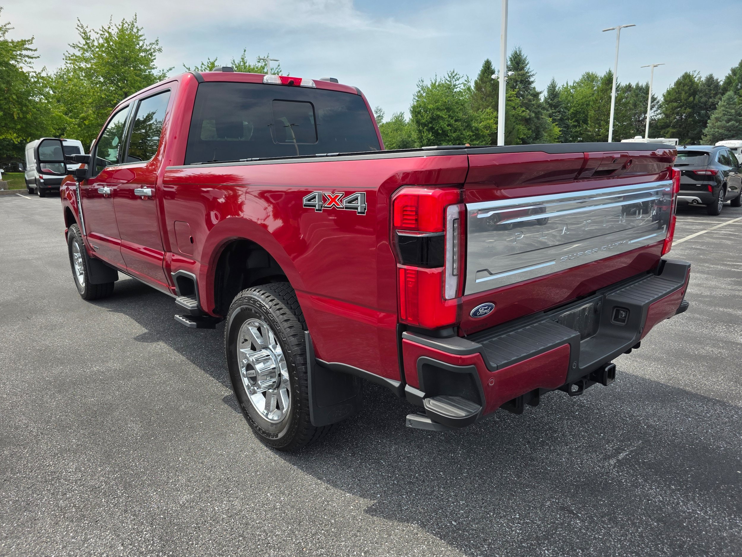 Certified 2026 Ford F250 Platinum w/ Platinum Plus Package AWD/4WD image 3