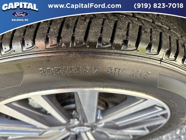 Used 2024 Nissan Kicks SV FWD image 14