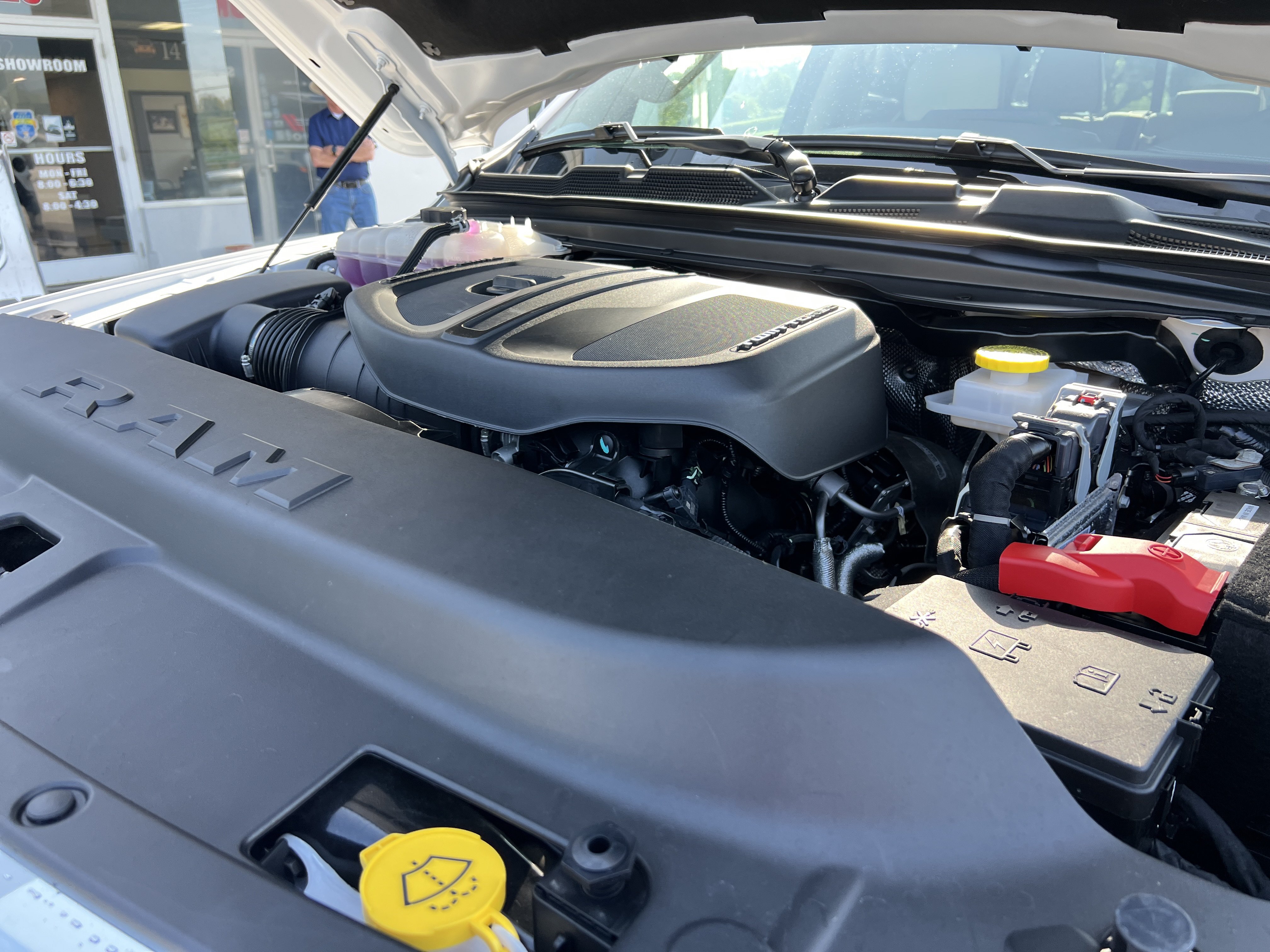 Used 2025 RAM 1500 Laramie AWD/4WD image 42