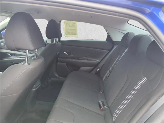 Used 2023 Hyundai Elantra SEL w/ Convenience Package FWD image 17