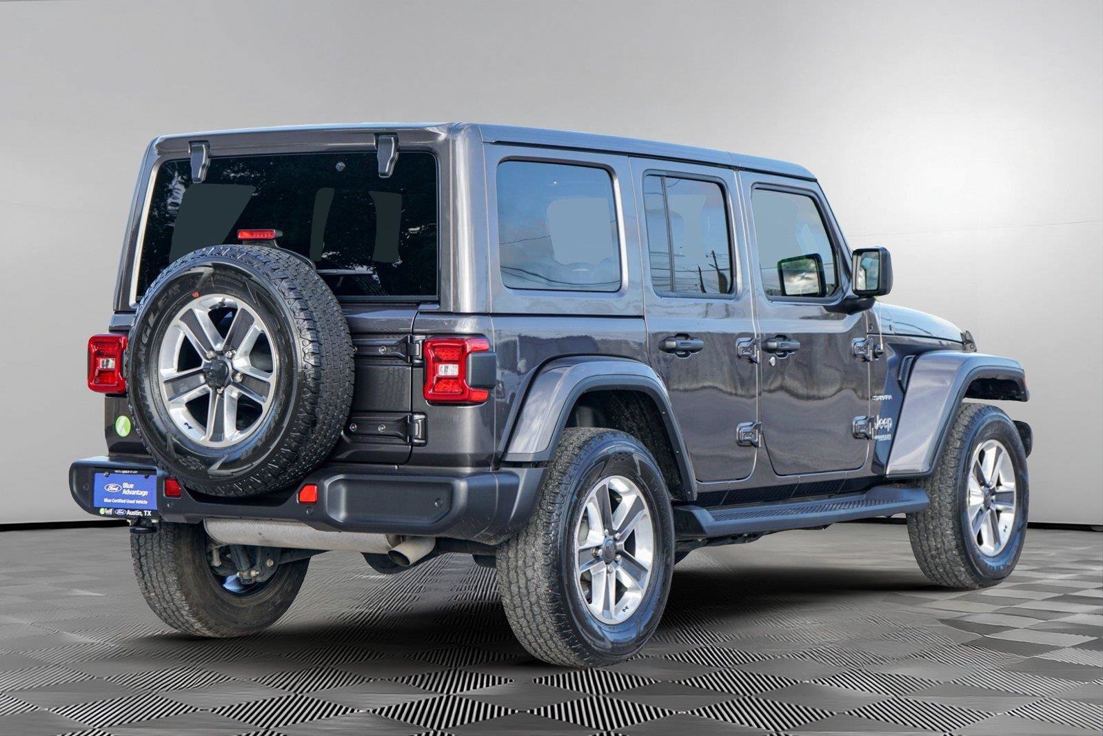 Used 2021 Jeep Wrangler Unlimited Sahara AWD/4WD image 5
