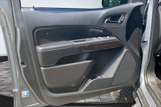 Used 2020 GMC Canyon SLE w/ Elevation Edition RWD image 24