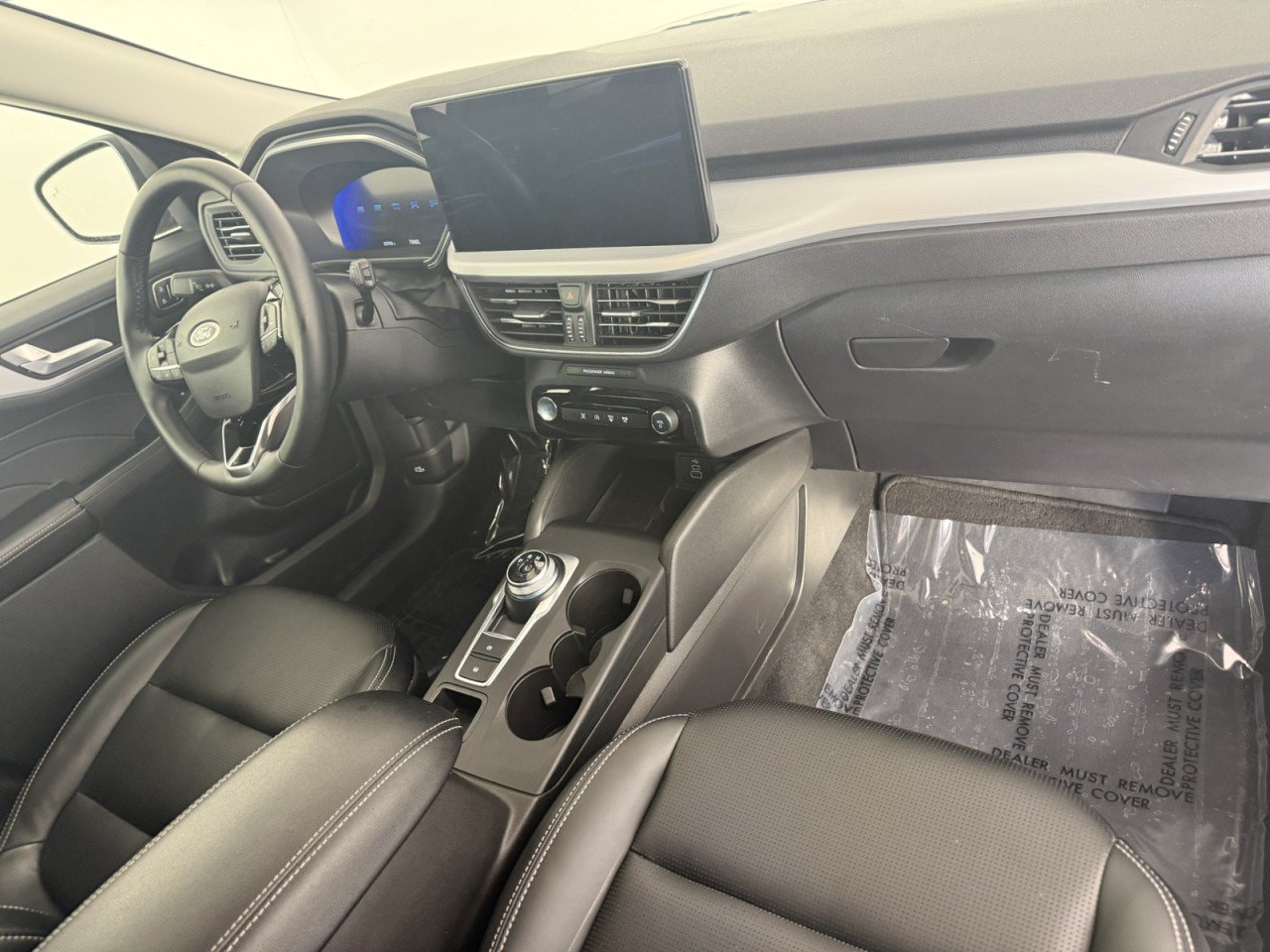 Certified 2025 Ford Escape Platinum AWD/4WD image 11