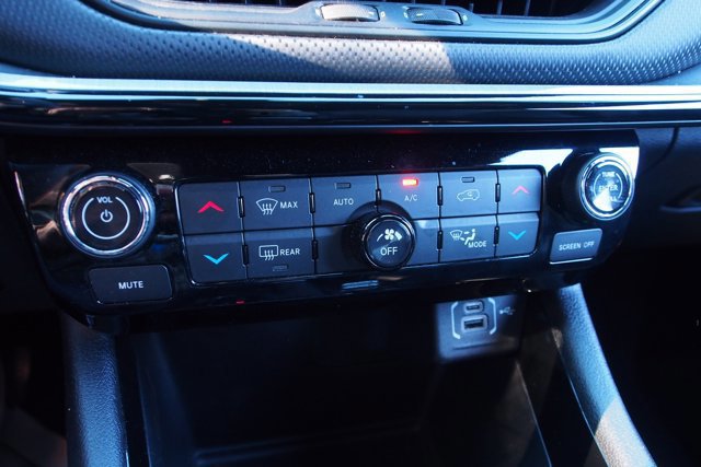 Used 2023 Jeep Compass Trailhawk image 26