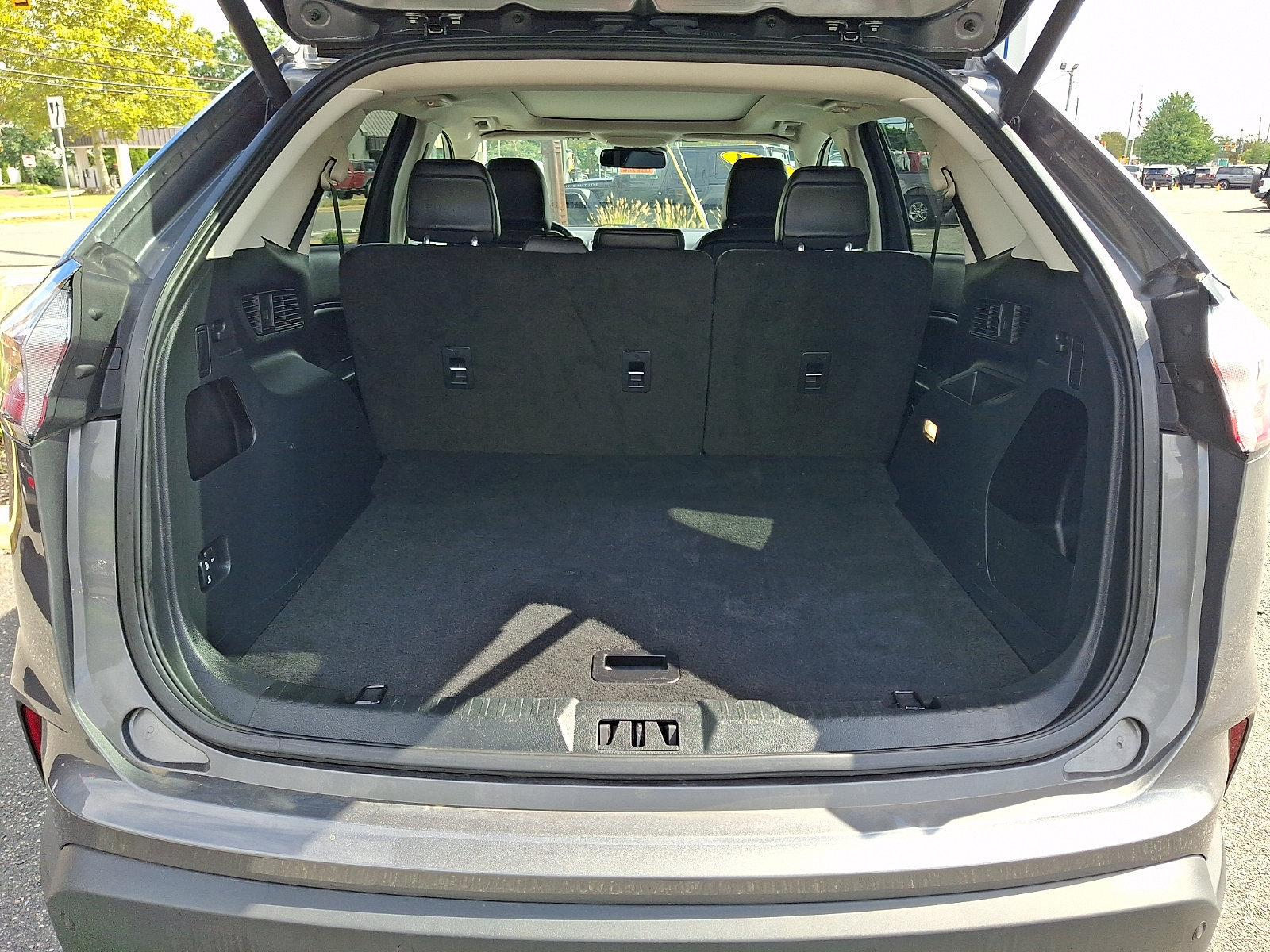 Certified 2024 Ford Edge SEL w/ Convenience Package AWD/4WD image 30