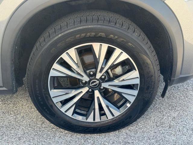 Used 2023 Nissan Rogue SV image 7