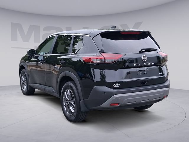 Used 2023 Nissan Rogue S AWD/4WD image 3