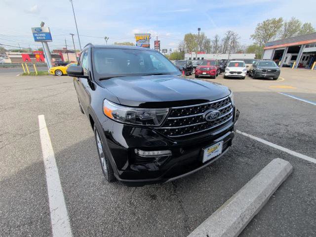 Certified 2023 Ford Explorer XLT w/ Equipment Group 202A image 1