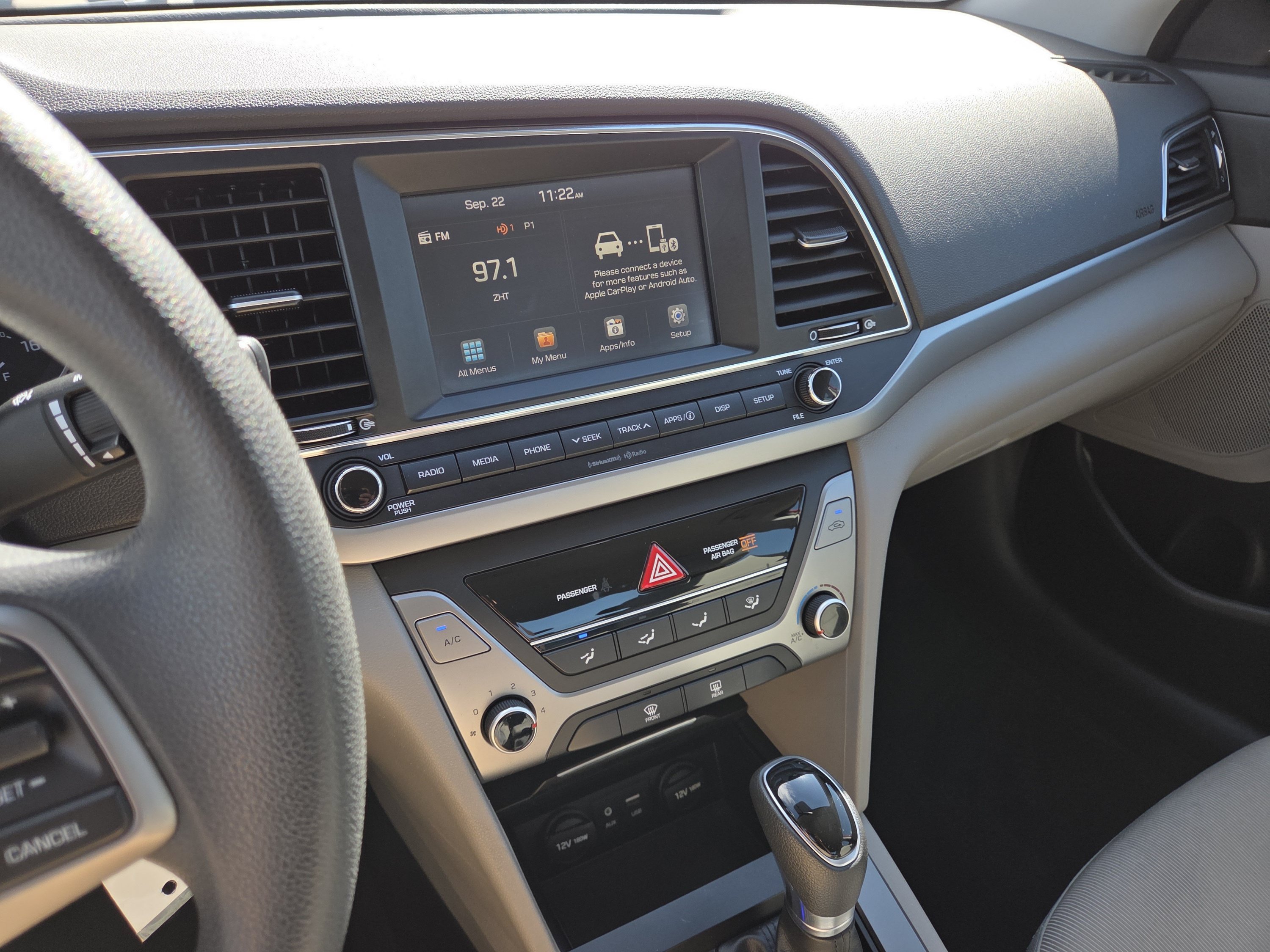 Used 2017 Hyundai Elantra SE FWD image 26