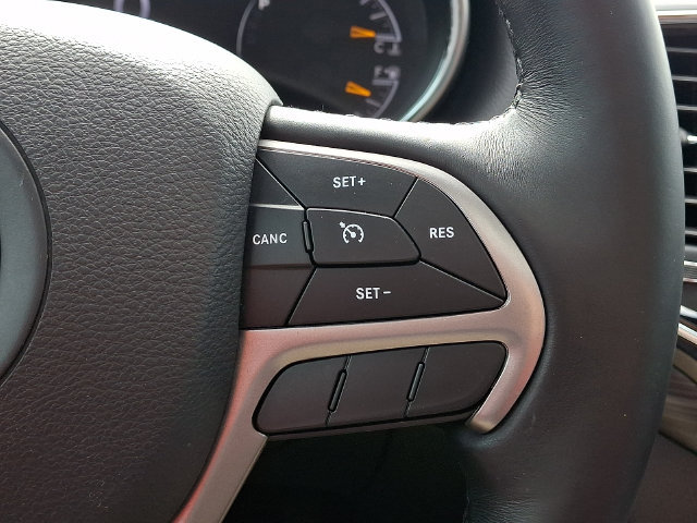 Used 2020 Jeep Grand Cherokee Altitude AWD/4WD image 22