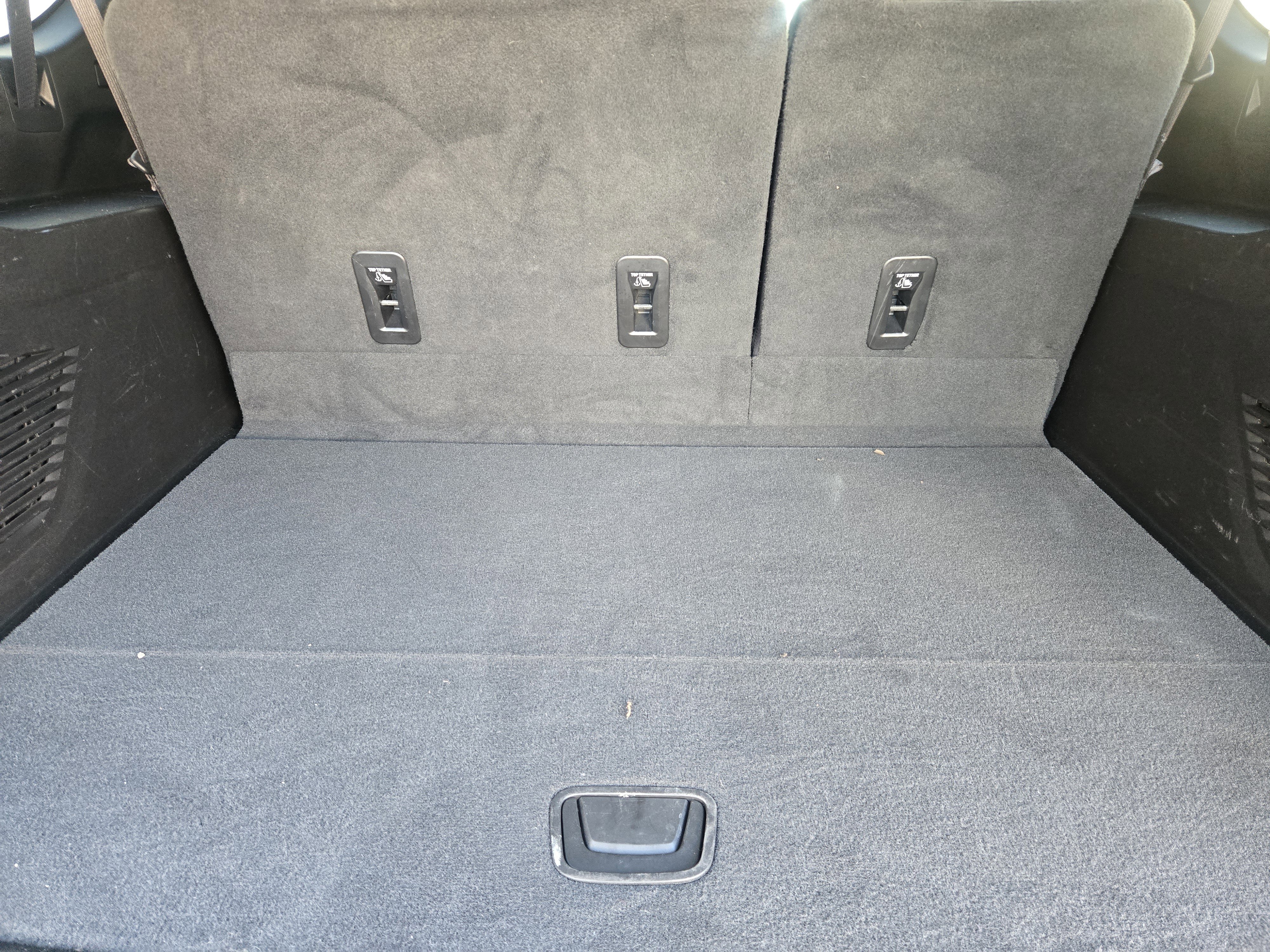 Used 2022 Chevrolet Suburban LT w/ Luxury Package image 24