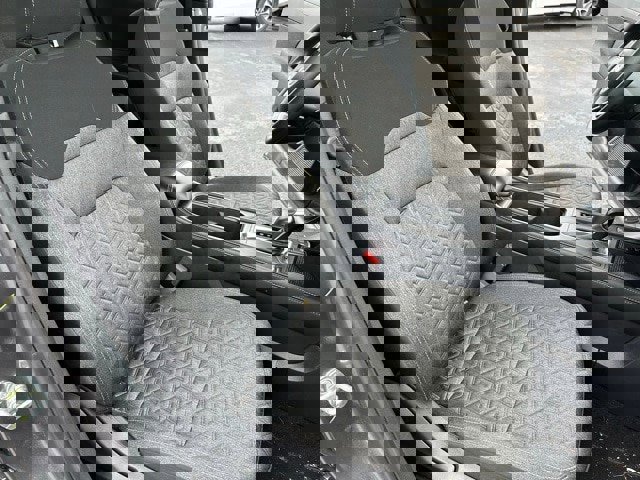 Used 2025 Nissan Kicks SV image 15