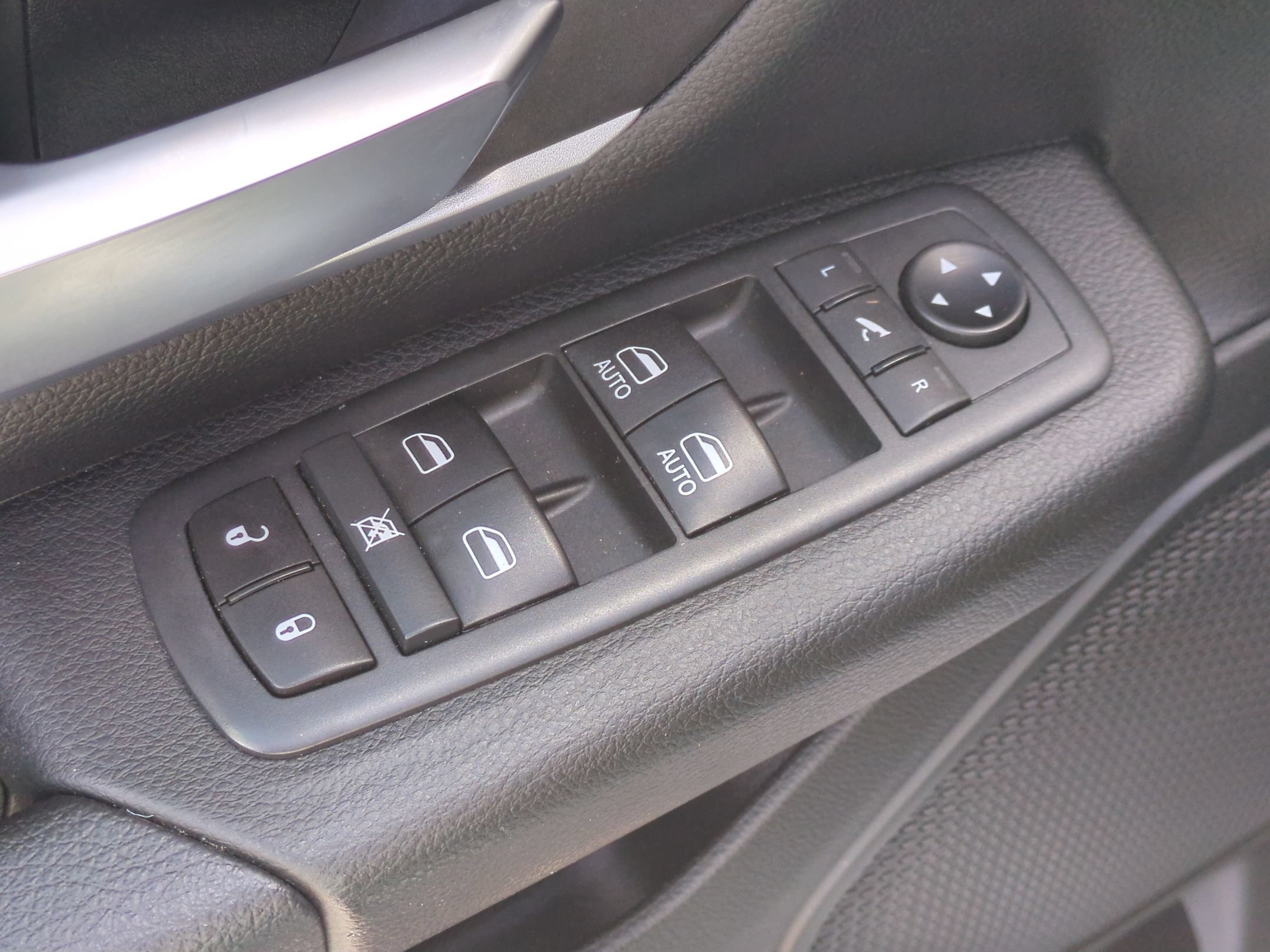 Used 2020 RAM 1500 Big Horn RWD image 12