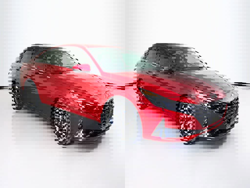 Used 2022 Hyundai Elantra Limited image 7