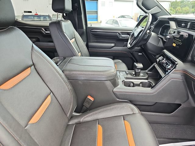 Used 2023 GMC Sierra 1500 AT4 w/ AT4 Premium Package AWD/4WD image 12