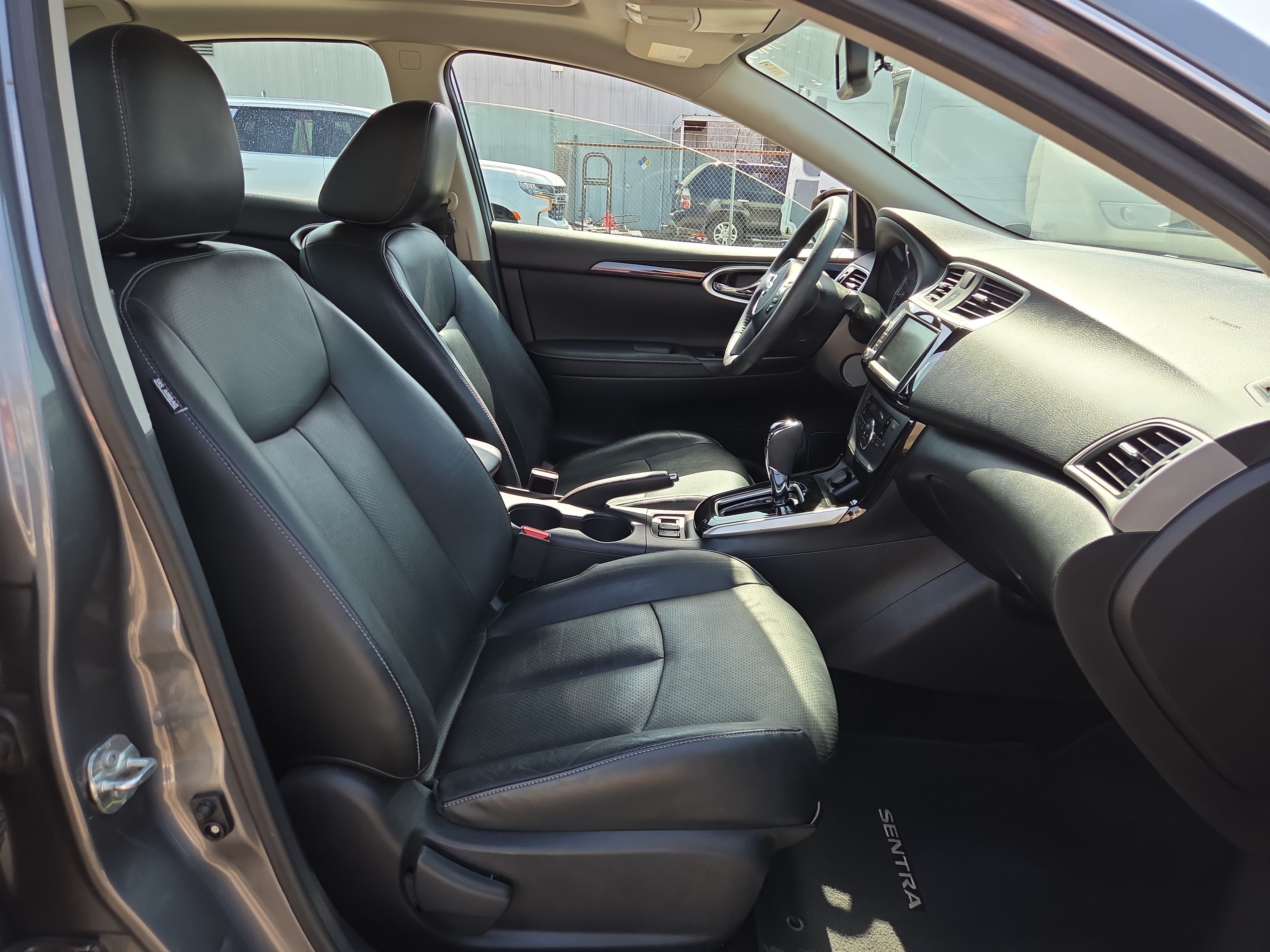 Used 2019 Nissan Sentra SL FWD image 15