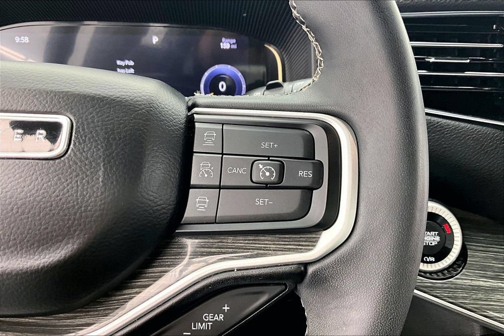 Used 2022 Jeep Wagoneer Series II AWD/4WD image 19