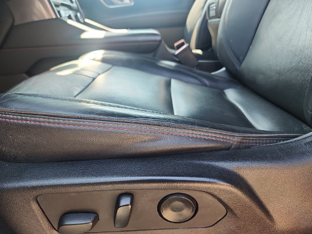 Used 2021 Chevrolet Suburban RST w/ Luxury Package AWD/4WD image 23