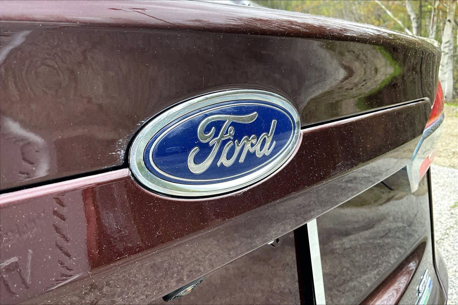 Certified 2019 Ford Fusion SE AWD/4WD image 32