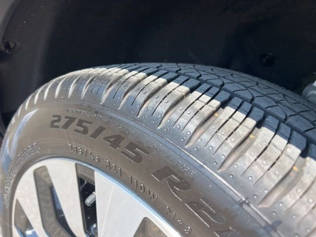 Certified 2025 Ford Explorer Platinum w/ LUX Leather Package AWD/4WD image 33