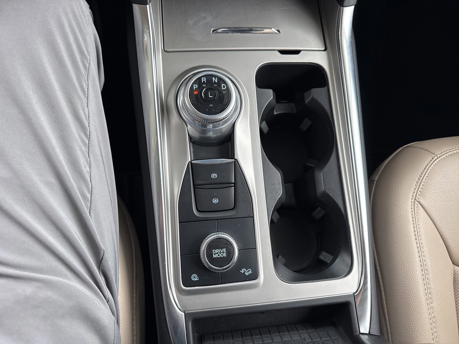 Certified 2023 Ford Explorer Limited w/ Limited Technology Package image 37