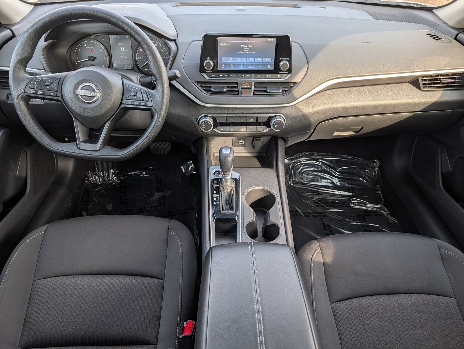 Used 2024 Nissan Altima 2.5 S FWD image 21