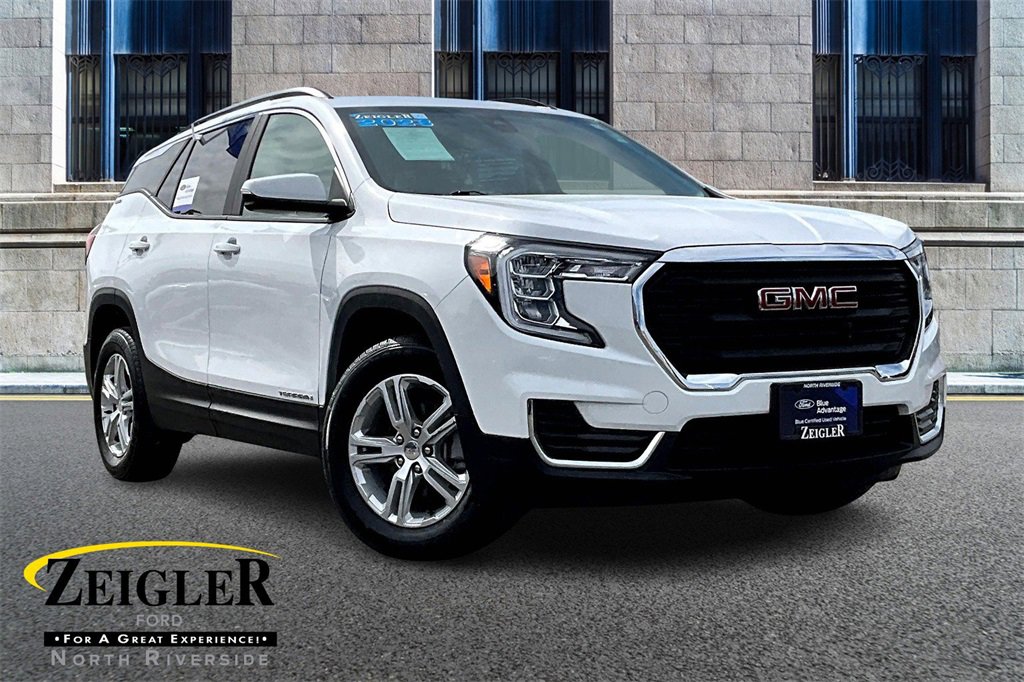 Used 2023 GMC Terrain SLE w/ Driver Convenience Package image 1