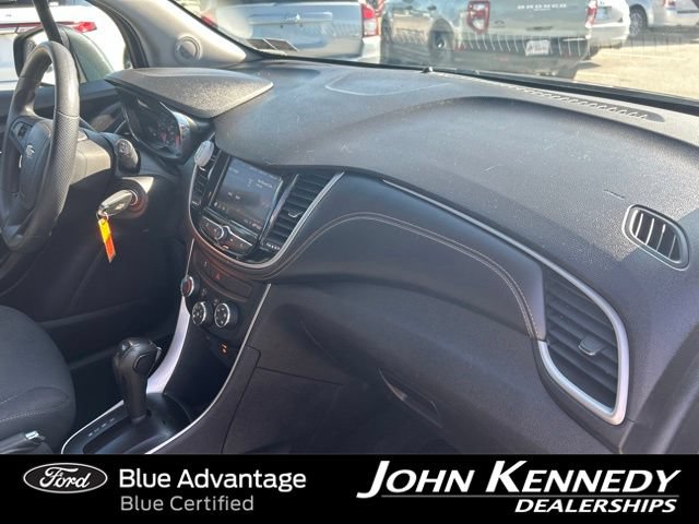 Used 2020 Chevrolet Trax LS w/ Tint and Cruise Package FWD image 31