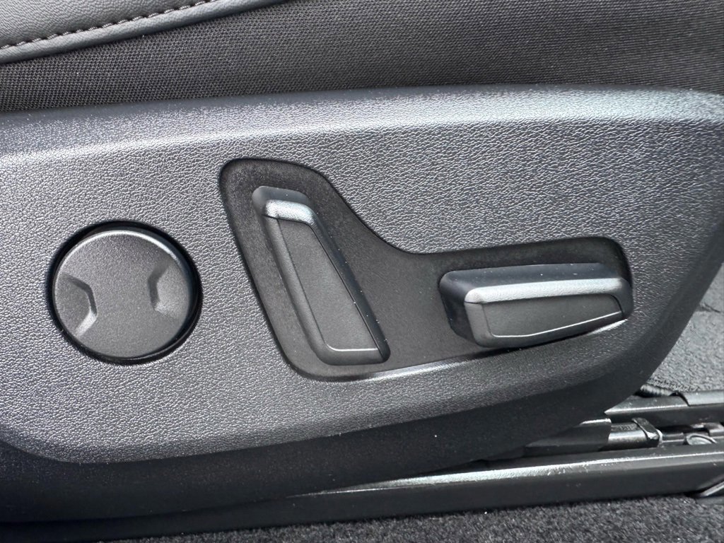 Used 2022 Kia EV6 Wind w/ Wind Technology Package image 28