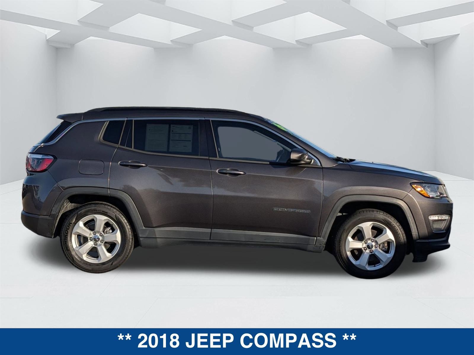 Used 2018 Jeep Compass Latitude w/ Popular Equipment Group video 3