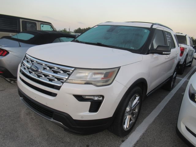 Certified 2018 Ford Explorer XLT w/ Equipment Group 202A AWD/4WD image 3