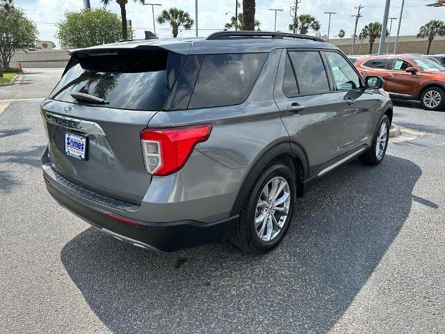 Certified 2022 Ford Explorer XLT w/ Equipment Group 202A image 6