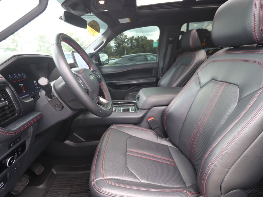 Certified 2024 Ford Expedition Limited RWD image 2