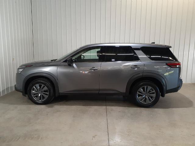 Used 2025 Nissan Pathfinder S AWD/4WD image 7