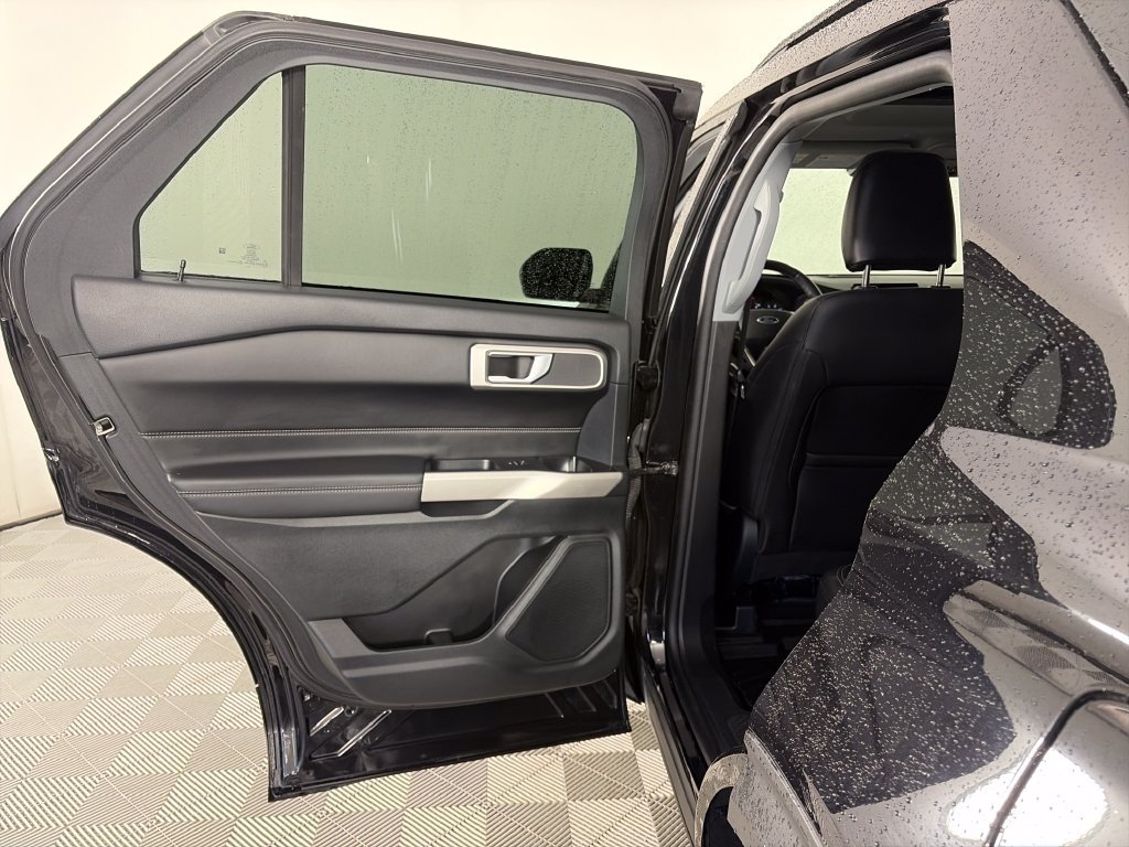 Certified 2023 Ford Explorer XLT w/ Equipment Group 202A AWD/4WD image 12
