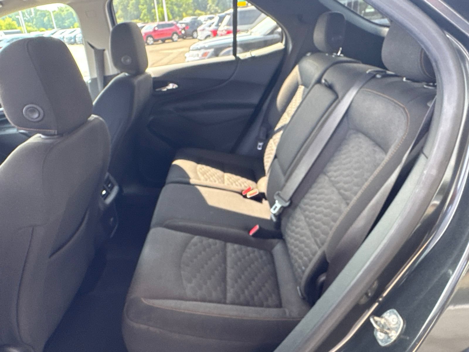 Used 2018 Chevrolet Equinox LT AWD/4WD image 29