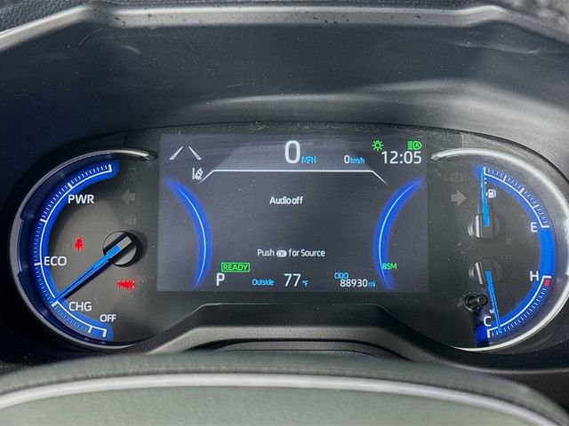 Used 2023 Toyota RAV4 SE image 14