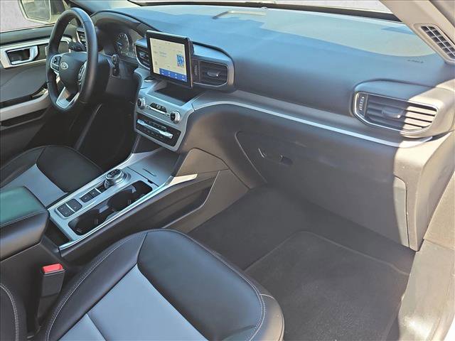 Certified 2022 Ford Explorer XLT w/ Equipment Group 202A image 24