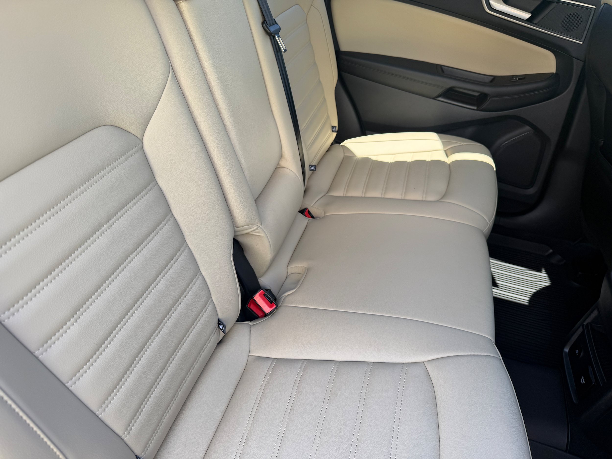 Certified 2024 Ford Edge SEL w/ Convenience Package AWD/4WD image 16